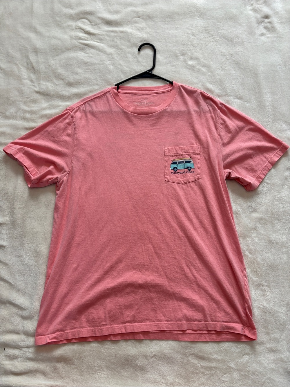 Men’s Vineyard Vines Pink Short-Sleeve Pocket Tee with Surf Van Graphic